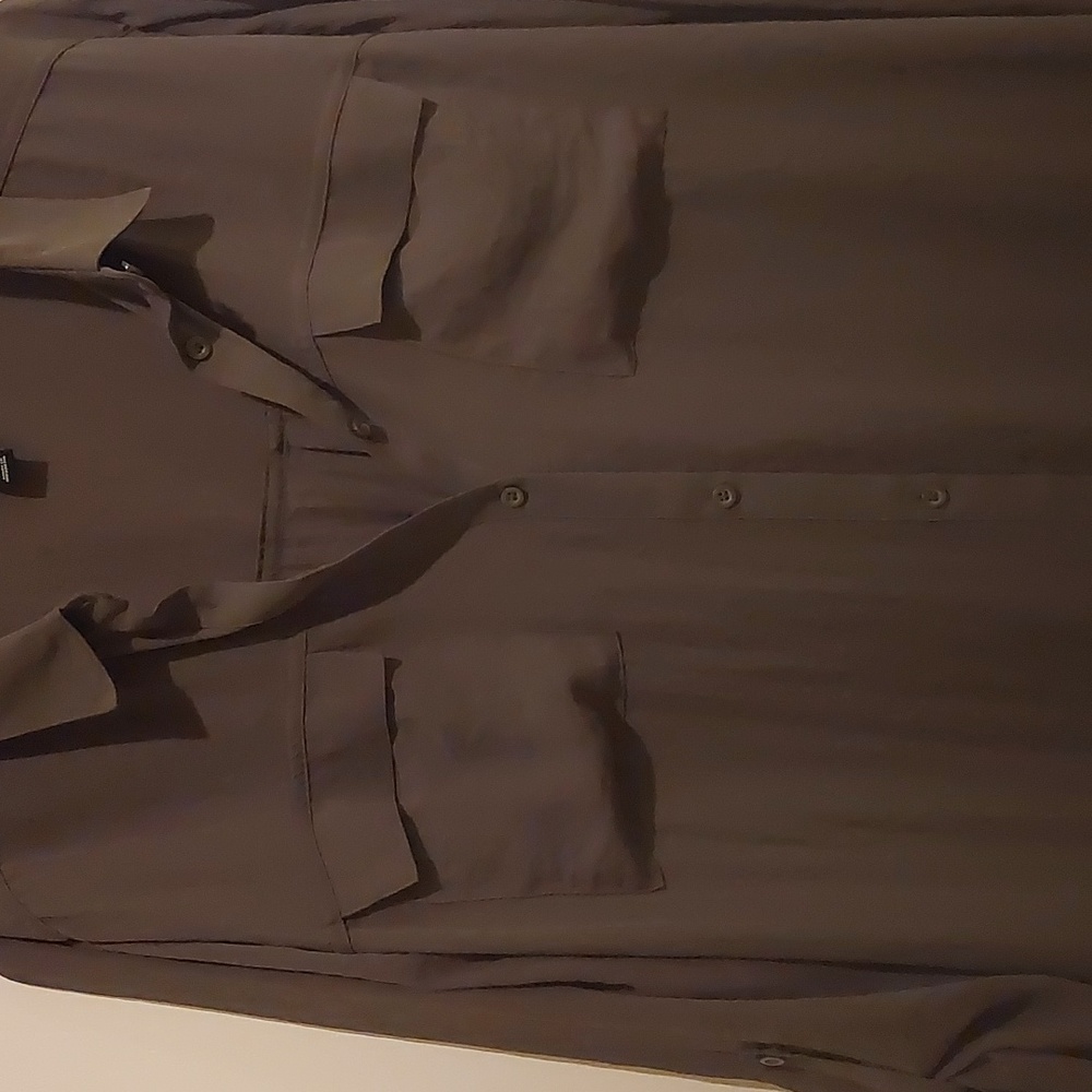 Long sleeve blouse.
